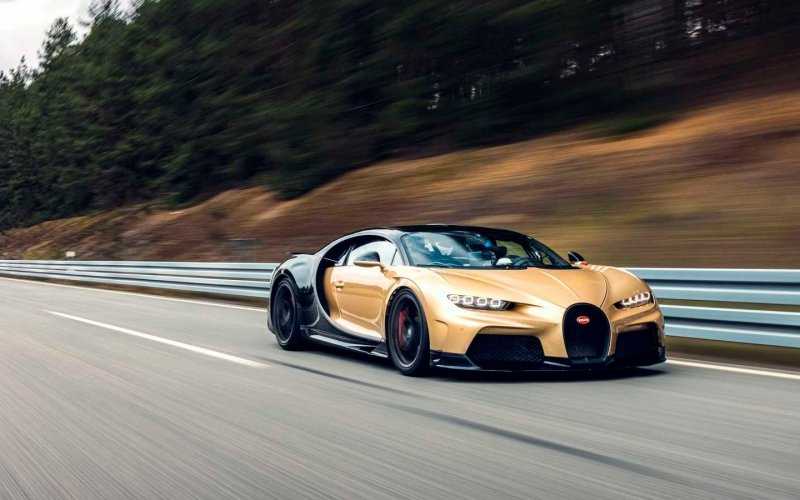 
            Bugatti разогнала новую версию Chiron до 440 км/ч во время тестов
        