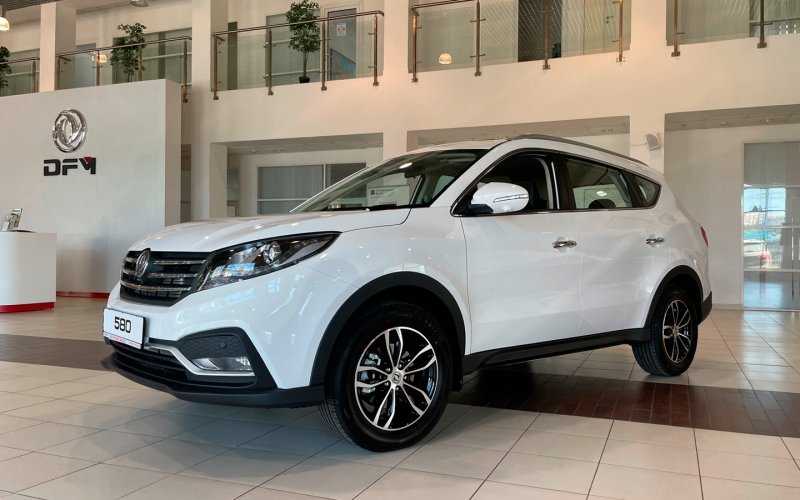Dongfeng привез в Россию кроссовер DFM 580 с турбомотором и вариатором