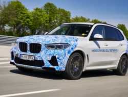 BMW приступила к тестам водородного кроссовера X5