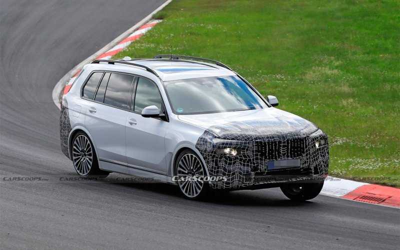 
            BMW испытала обновленный кроссовер X7 на Нюрбургринге. Фото
        