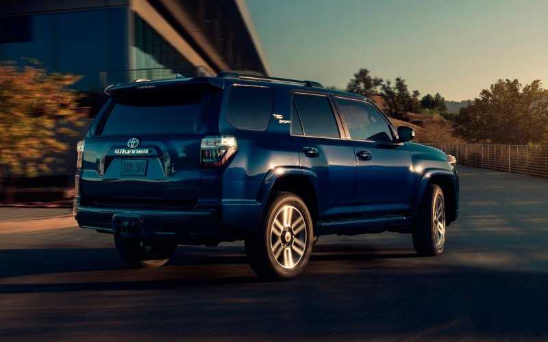 
            Toyota модернизировала внедорожник 4Runner
        