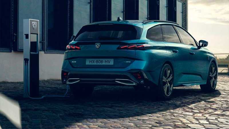 
            Peugeot представил новый универсал 308 SW
        