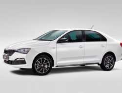 Skoda назвала российские цены на спортивную версию Rapid