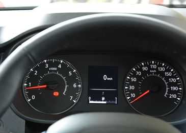 Битва реинкарнаций: сравнительный тест LADA Niva Travel и Renault Duster