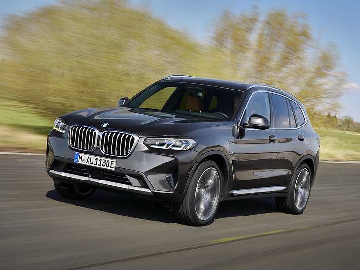 BMW X3 после рестайлинга получил пугающе огромные «ноздри»: известны цены