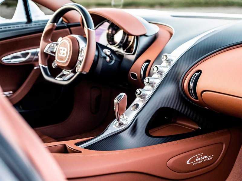 Bugatti представила новый 1600-сильный гиперкар Chiron Super Sport