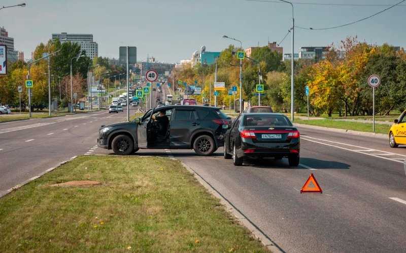 
            ГИБДД пообещала не штрафовать водителей за отсутствие техосмотра при ДТП
        