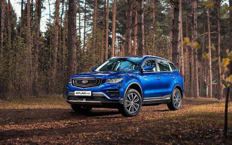 
            Новый кроссовер Geely Atlas Pro получит более дешевую версию в России
        