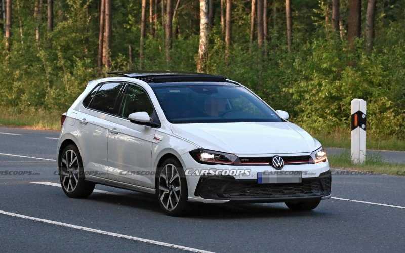 
            Обновленный Volkswagen Polo GTI сфотографировали без камуфляжа
        