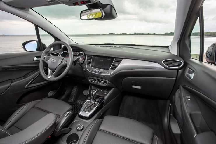 Чем меньше, тем больше: первый тест-драйв нового кроссовера Opel Crossland