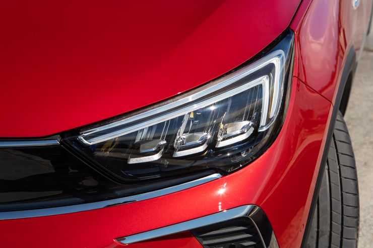 Чем меньше, тем больше: первый тест-драйв нового кроссовера Opel Crossland