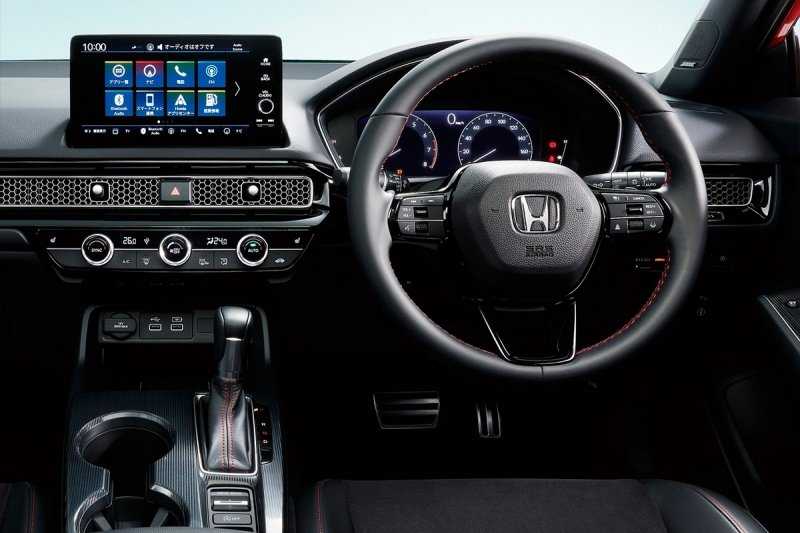 
            Honda представила новый хэтчбек Civic
        