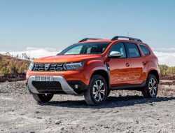 Кроссовер Dacia Duster обновился и получил роботизированную коробку