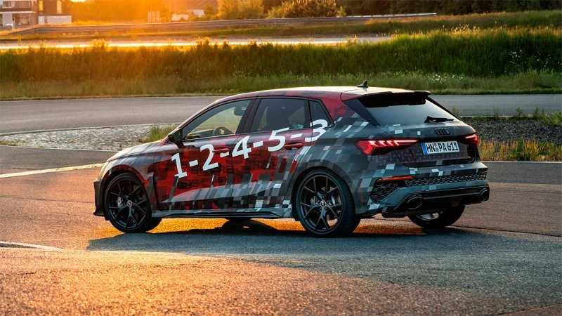 
            Audi рассказала о новом спортивном хэтчбеке и седане RS3
        