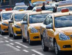 Власти Москвы увидели рост цен на такси