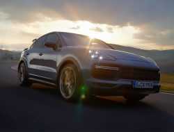 Porsche назвала российскую стоимость 640-сильного Cayenne GT