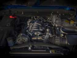 Jeep намекнул на выпуск суперпикапа Gladiator с двигателем V8