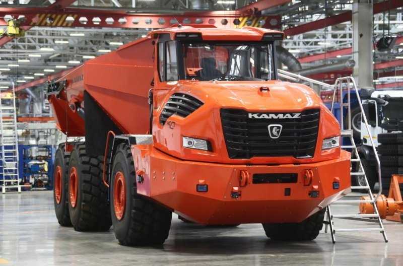 КамАЗ показал новейший сочлененный 75-тонный самосвал «Геркулес»