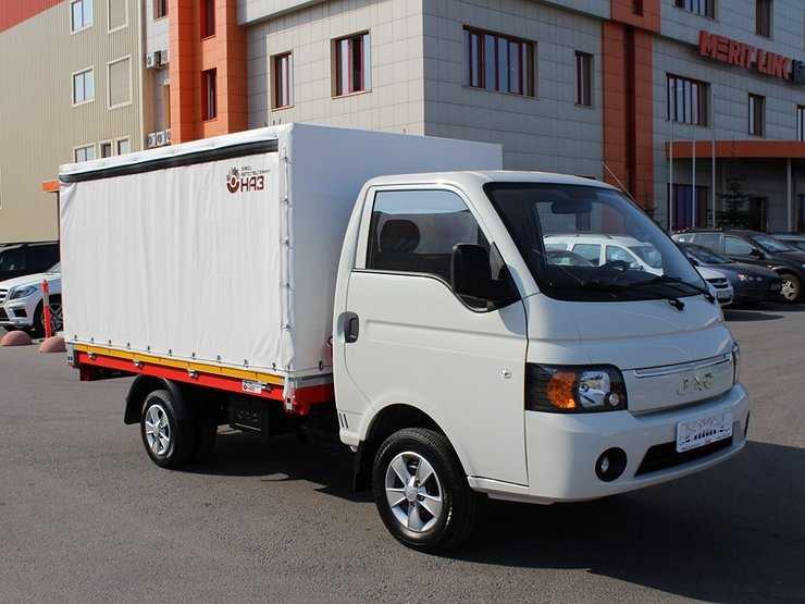 Китайский JAC привез в Россию «убийцу» «Газели»