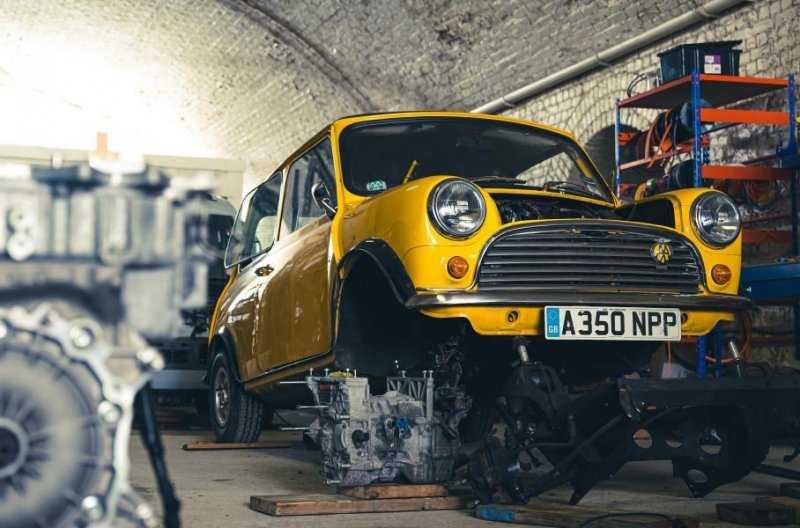 Классические MINI перевели на электротягу