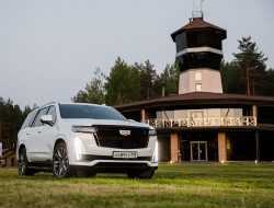 Когда понты не дороже денег: первый тест-драйв нового Cadillac Escalade