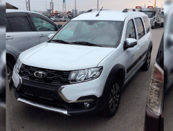 Lada Largus FL впервые сфотографировали в Японии. Универсал продают более чем за два миллиона рублей
