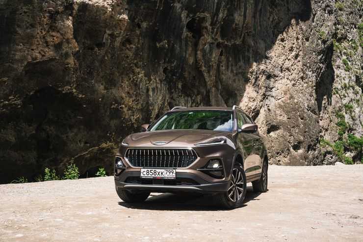 Maserati по-китайски: первый тест-драйв нового кроссовера JAC S7