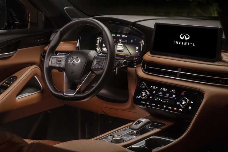 Новый Infiniti QX60: первый обзор премиального кроссовера для России