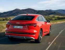 Обновленный Audi e-tron сможет проезжать без подзарядки 600 км