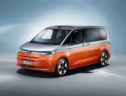 Почему новый Volkswagen Multivan оказался не таким, как все ждали