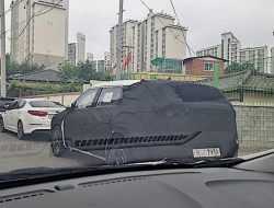 Появилась фотография загадочного корейского кроссовера