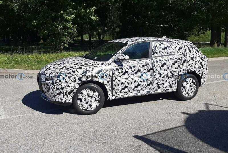 Серийный Alfa Romeo Tonale впервые заметили на дороге
