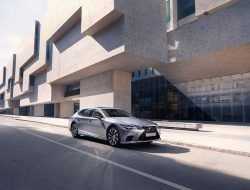 Ставший роскошнее Lexus LS доехал до России