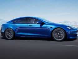 Tesla отказалась от самой дальнобойной версии Model S