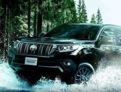 Toyota Land Cruiser Prado получил новую версию в России