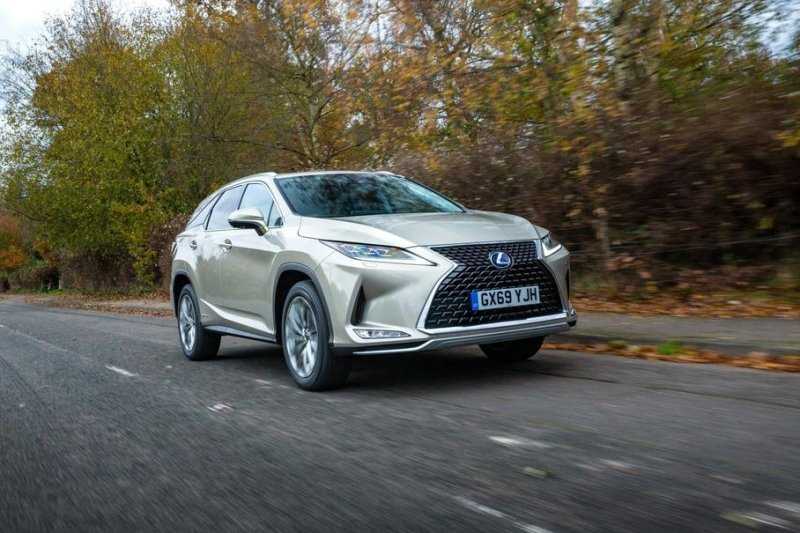 В России подорожали почти все автомобили Lexus