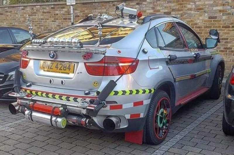 В Сети опубликовали фотографию очень странного и уродливого BMW X6