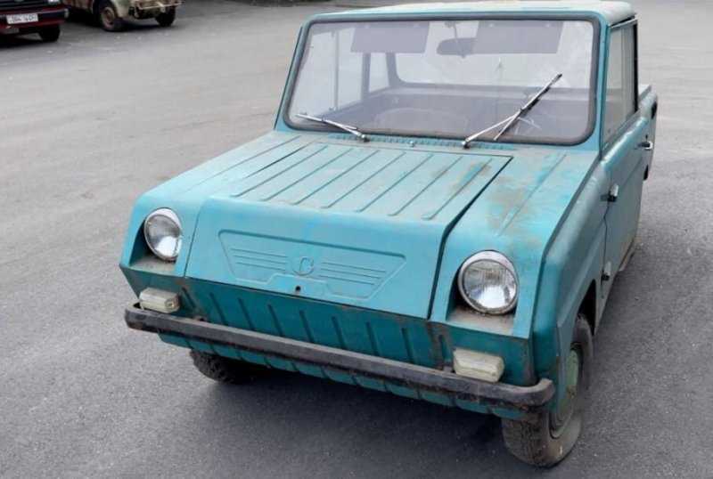 Видео: посмотрите на настоящую &laquo;капсулу времени&raquo; &mdash; 45-летнюю советскую мотоколяску с пробегом 18 000 километров