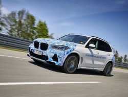 Водородомобили BMW начали тестировать на обычных дорогах