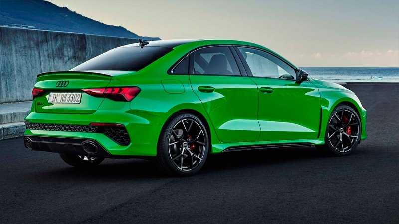 
            Audi представила спортивные хэтчбек и седан RS3 нового поколения
        