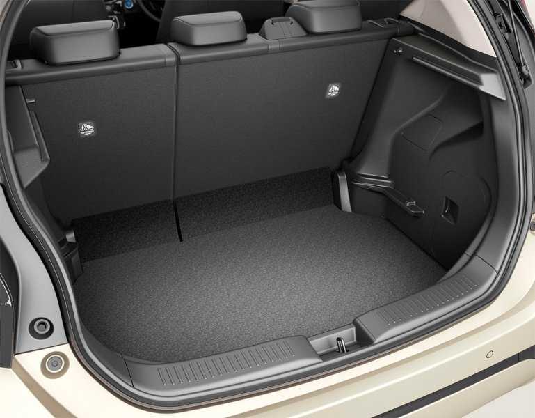 
            Toyota представила новый хэтчбек Aqua
        