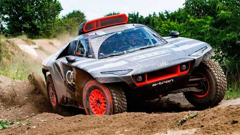 
            Audi представила 670-сильный гибридный внедорожник для «Дакара»
        