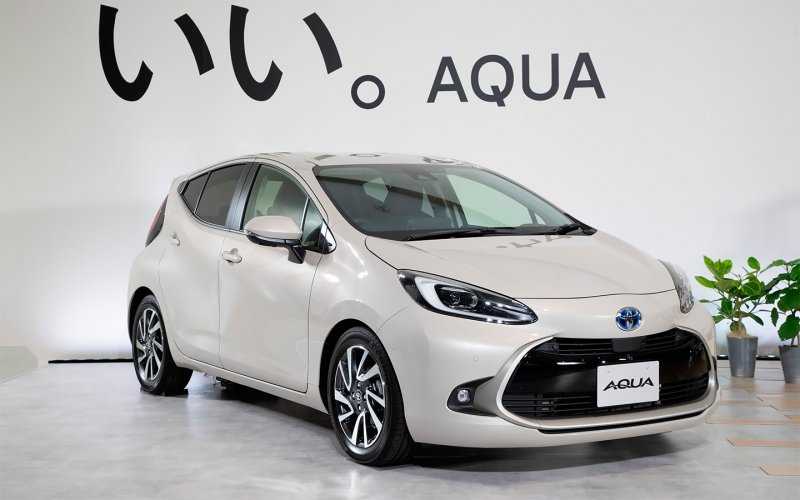 
            Toyota представила новый хэтчбек Aqua
        