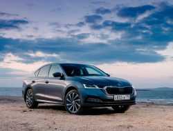 Названы российские цены на самую доступную версию Skoda Octavia