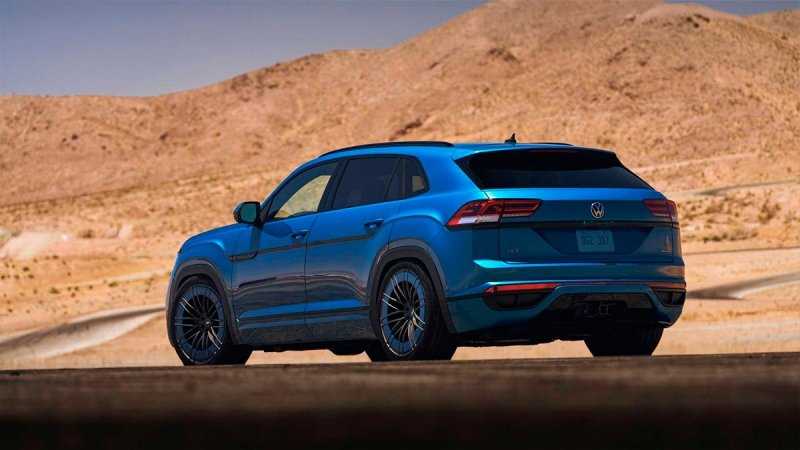 
            У большого кроссовера Volkswagen Atlas появилась 300-сильная версия
        