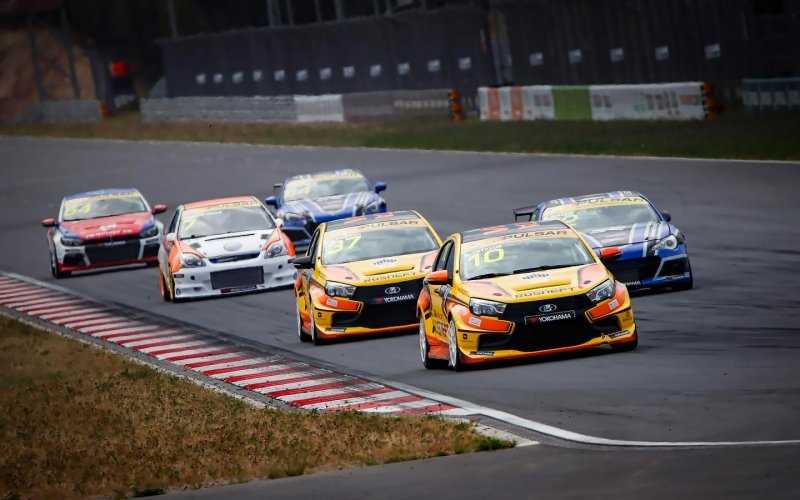 
            Команда Lada выиграла третий этап чемпионата СМП РСКГ
        