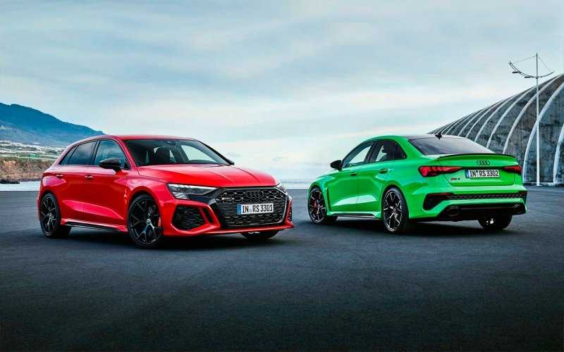 
            Audi представила спортивные хэтчбек и седан RS3 нового поколения
        