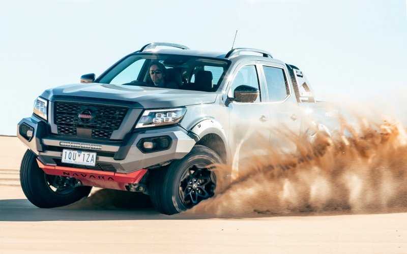 
            Пикап Nissan Navara адаптировали к тяжелому бездорожью
        