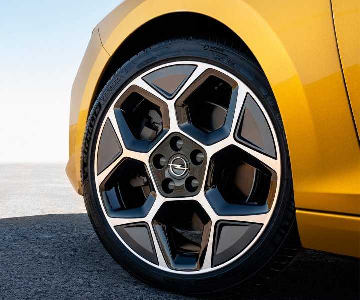 
            Opel представил новую Astra
        