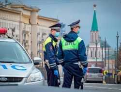 «Черный список» ГИБДД, штрафы за телефон и другое. Автоновости дня